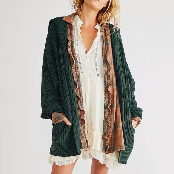 Free People Swim Too Deep Cardi in Deepest Spruce - Picture 4 of 10
